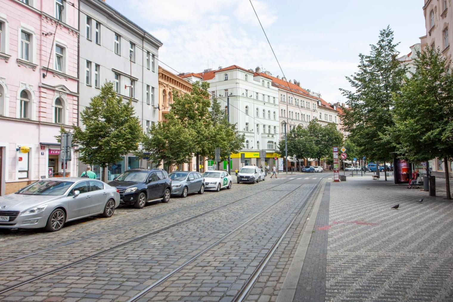 Blueground Vrsovice Near Renaissance-style Park Prg-7 Praga